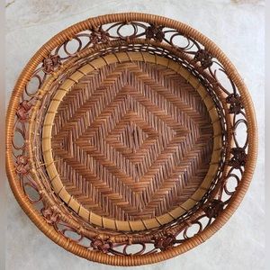 VINTAGE 2 handmade baskets